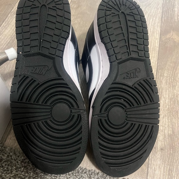 NIKE Womens panda low dunks - Picture 6 of 7